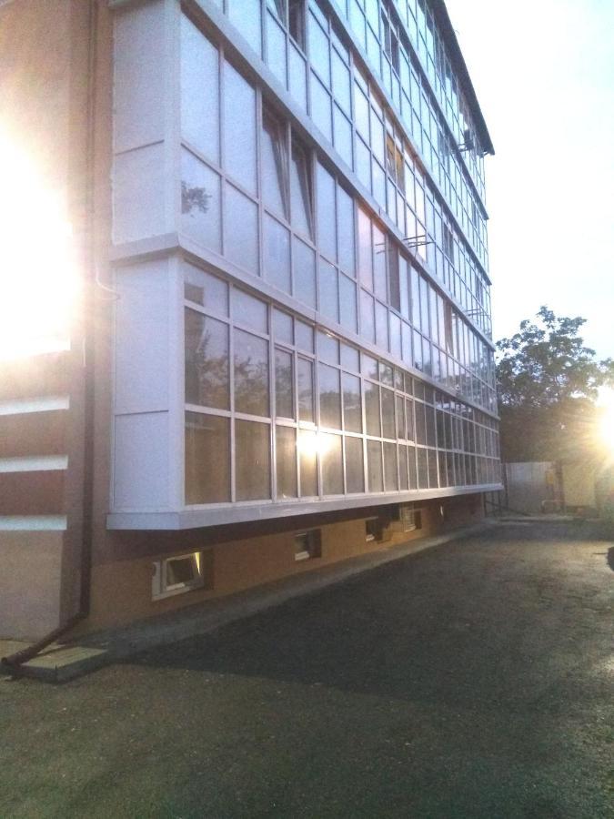 Апартаменты Стадион Металист Tulips Kharkiv Exterior photo