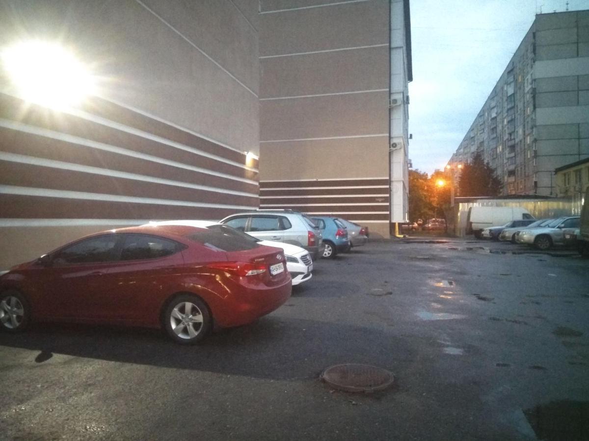 Апартаменты Стадион Металист Tulips Kharkiv Exterior photo