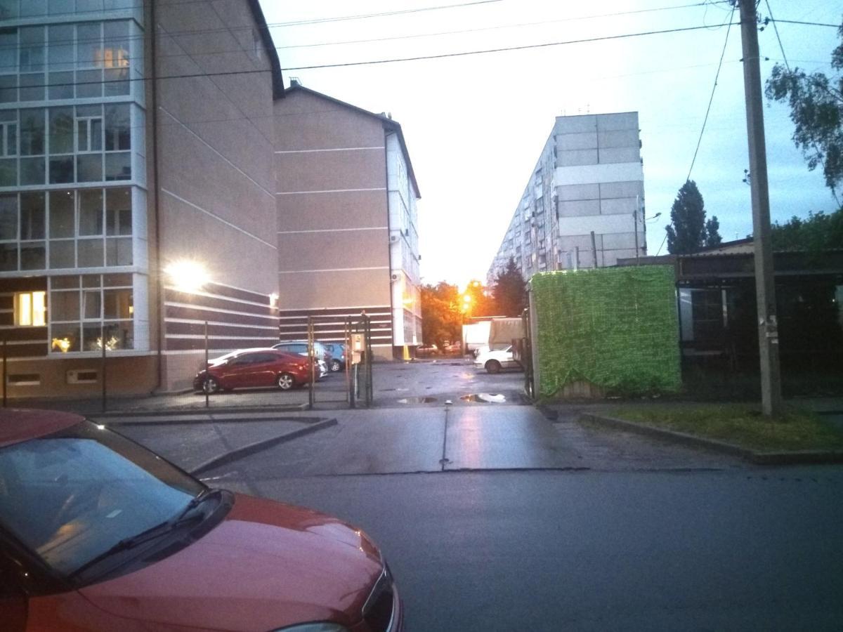 Апартаменты Стадион Металист Tulips Kharkiv Exterior photo